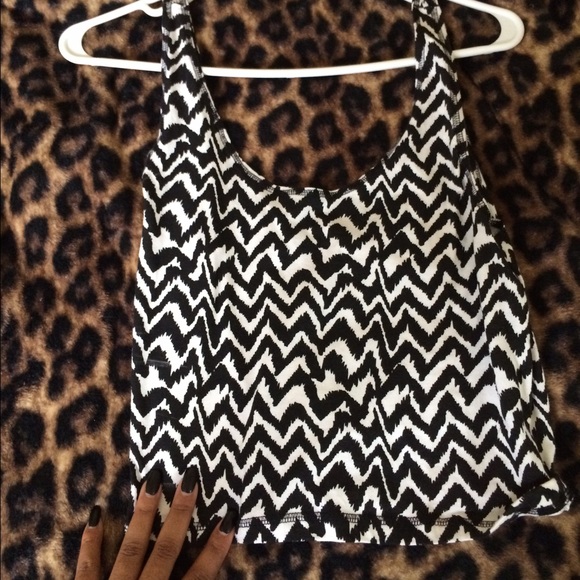 Crop top