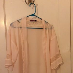 lace-detailed kimono