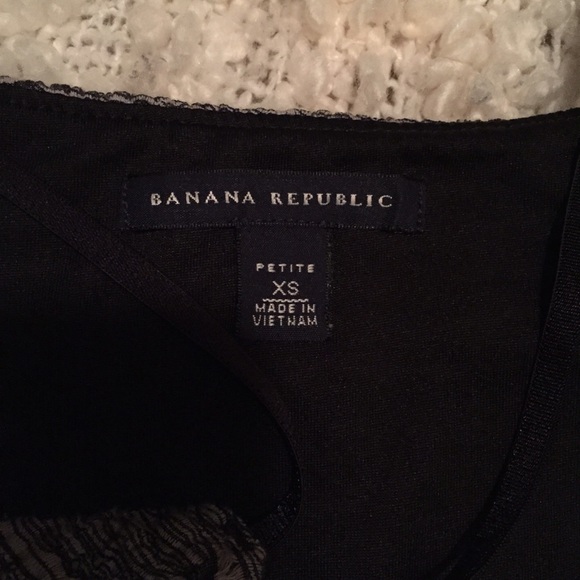 Banana Republic - soft grey/black ruffled top. - Picture 4 of 4