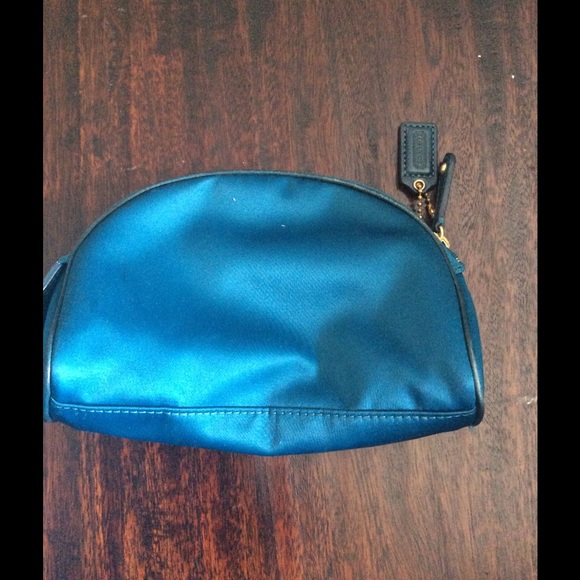 Coach satin pouch SALE💥 - Picture 2 of 3