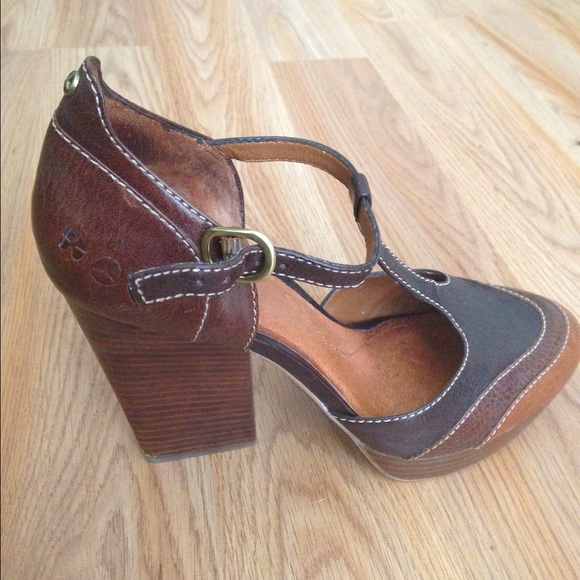 Lucky Brand shoes - Picture 3 of 3