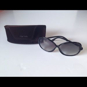 Authentic Tom Ford "Ingrid" sunglasses with case
