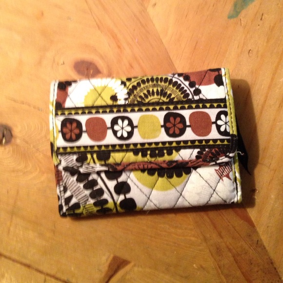 Vera Bradley wallet *****