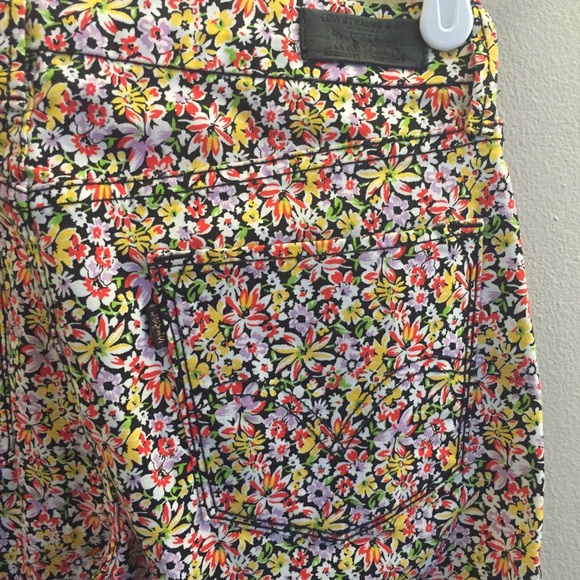 Levi's 635 floral jeans