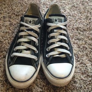 Converse Black Lowtops