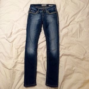 Medium/ Light wash Daytrip jeans