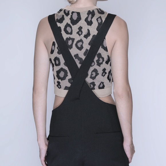 NWOT // Black Overall Romper// Friday special!!! - Picture 4 of 4