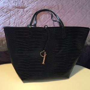 Kelly & Katie Large Black Tote