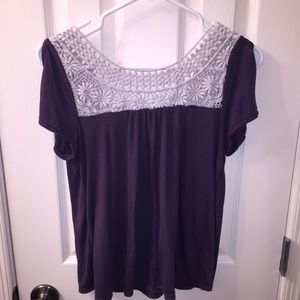 American Eagle Flowy Top - Purple w/ White Accent