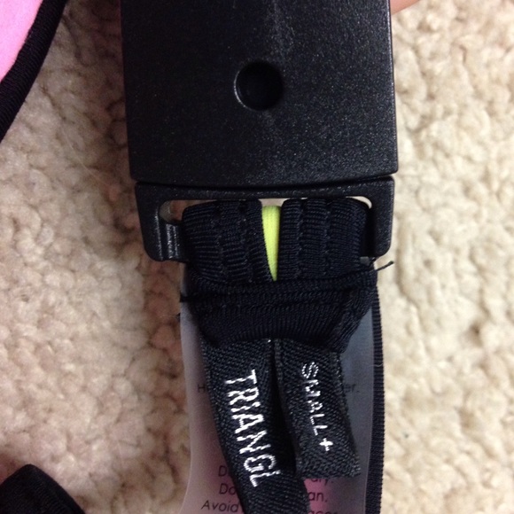 Triangl bathing suit - Picture 3 of 3