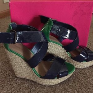 Burlap wedges size 9.