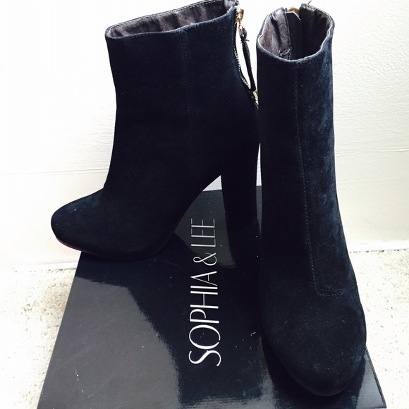 Shoes - Sophia & lee black suede boots 7.5(M) US