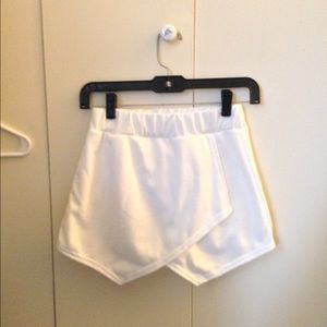 Boohoo White skort New