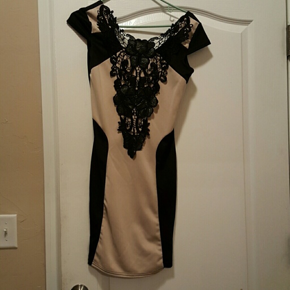 Dresses & Skirts - Cream and black bodycon dress