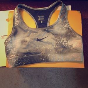 Adorable Nike sports bra