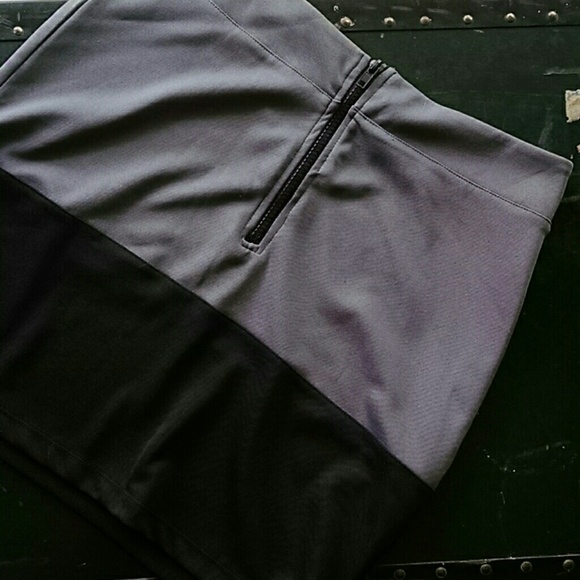 MUST GO!!! Silence + Noise Mini Skirt, Size Medium