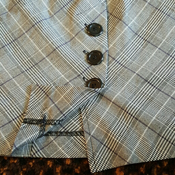 SOLD - Picture 4 of 4