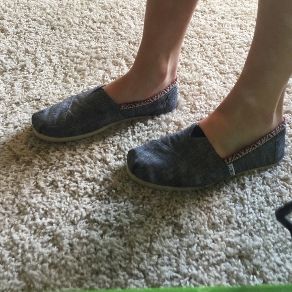 TOMS! - Picture 4 of 4