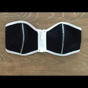 Triangl bikini top