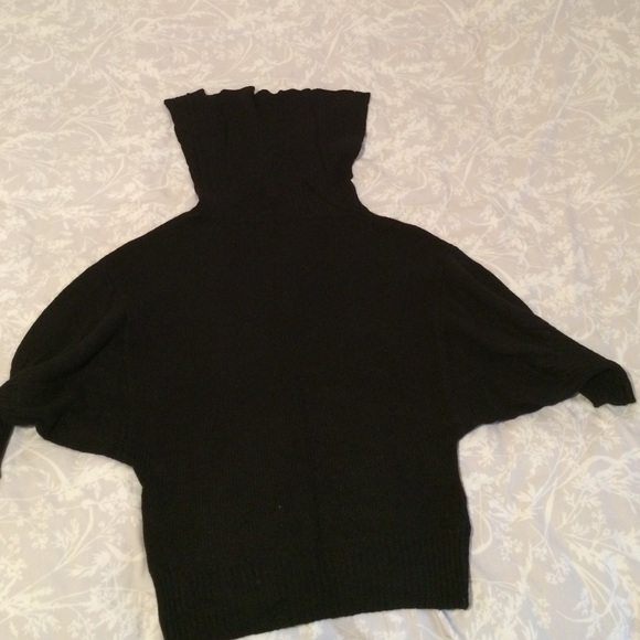 Express Sweater -large neck fold and Dolman sleeve
