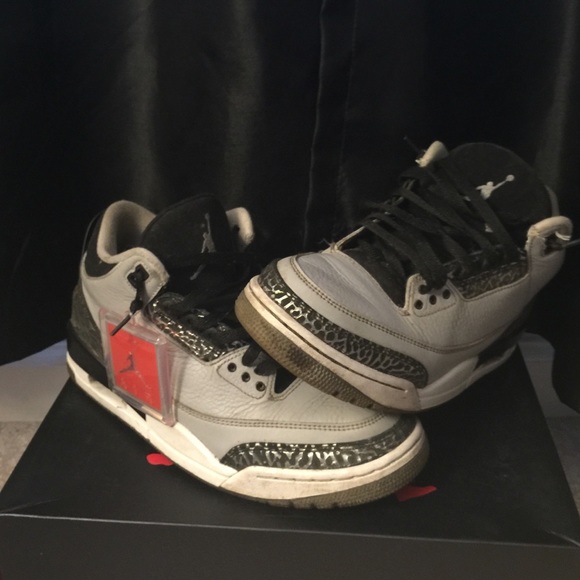 Retro 3 wolf greys sz 8.5 with box 7-10 condition