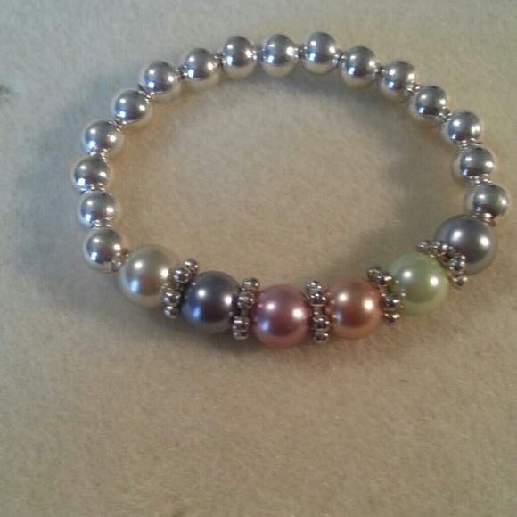 Women's bracelet
