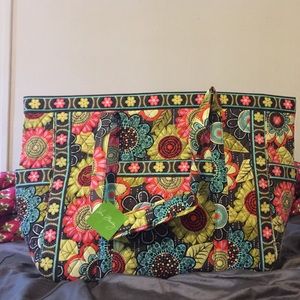 Vera Bradley get carried away tote