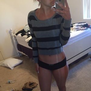 Striped long sleeve crop top