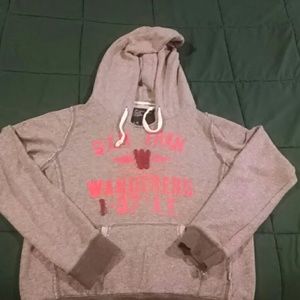 Gray AEO sweatshirt