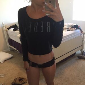Rebel long sleeve crop top