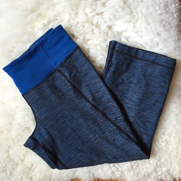 lululemon athletica Pants - Lululemon Blue Cropped Athletic Leggings