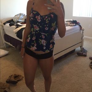 Floral tank
