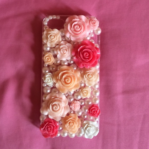 Pearl & Roses IPhone 5/5s Case