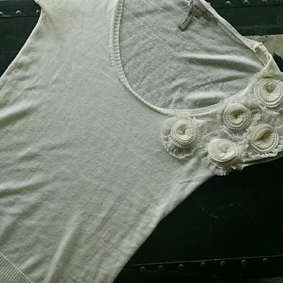 MUST GO!!! BCBGeneration Sweater, Size Medium