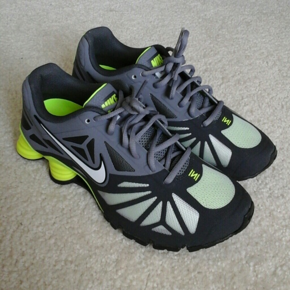 Nike Shoes - (NEW) Nike Shox Turbo
