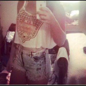 Adorable summer outfit.