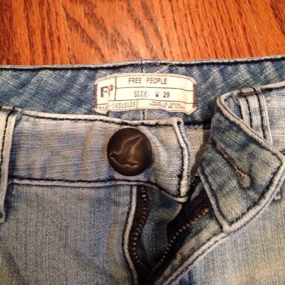 Free people Jean shorts - Picture 3 of 3