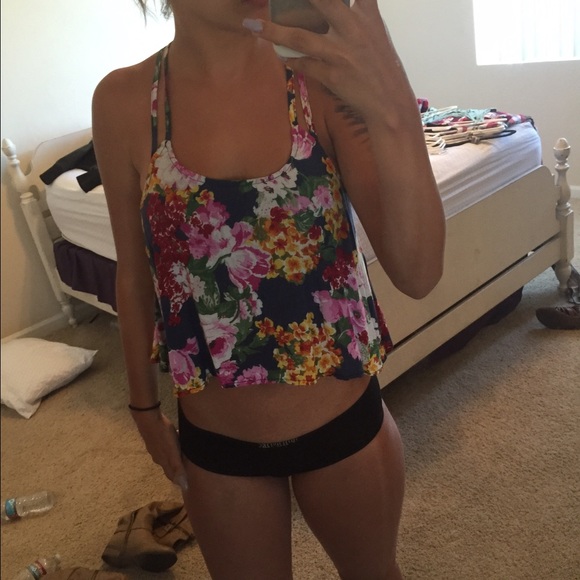 Brandy Melville Floral tank