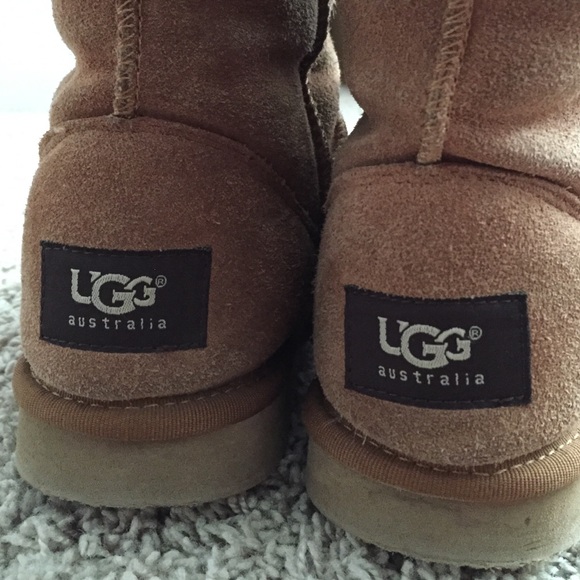 Ugg boots (medium height)