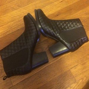 Shoe Cult by NastyGal black quilted booties