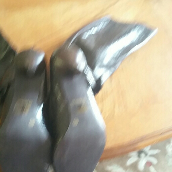 Boots - Picture 3 of 3