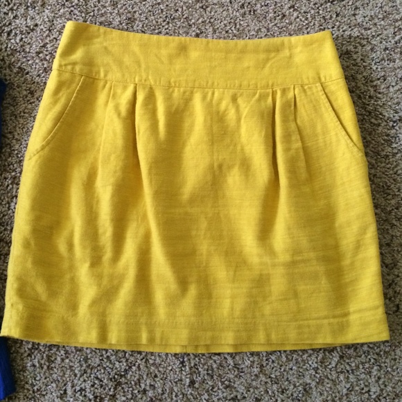 SOLD✨B1G1 FREE✨ Mustard Yellow Linen Blend Skirt - Picture 2 of 4