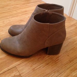 Heeled ankle booties