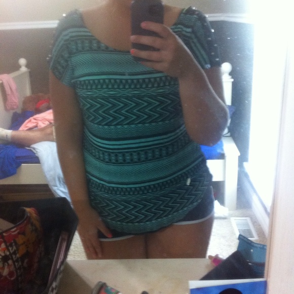 Charlotte Russe blue Aztec print top - Picture 3 of 3