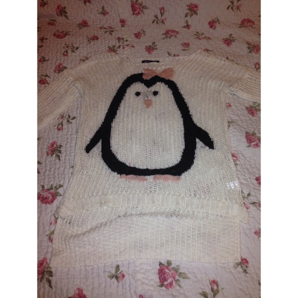 Knit long sleeve sweater