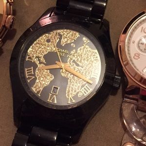 Black mk watch!! Cheaper thru p a y p a l