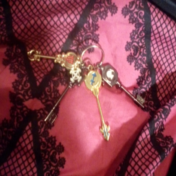 4 fairy tail keys