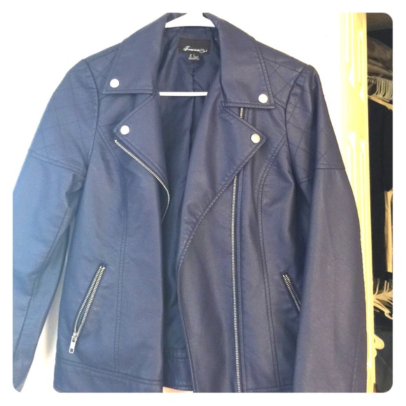 Forever 21 Jackets & Blazers - 🌼send me an offer‼️Forever 21 Faux Leather Jacket