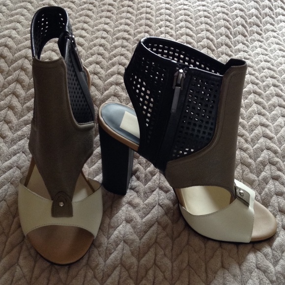 Dolce Vita Shoes - NEW Dolce Vita Block Heel Sandals (9199)