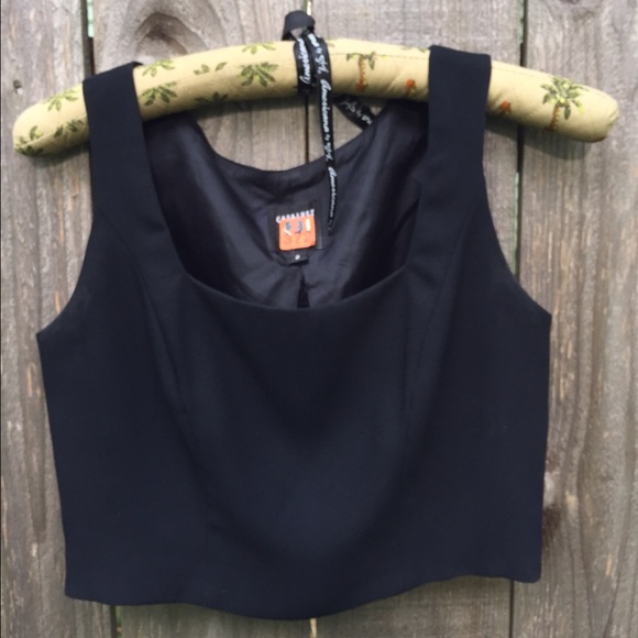 Catalyst Tops - Black Crop Top